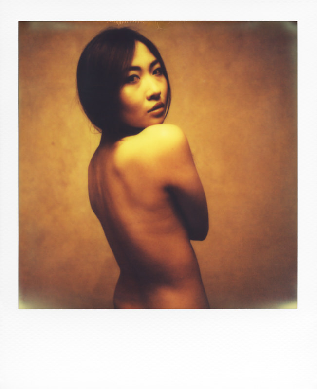Nu artistique, Polaroid I, série : Polaroids, photo par Caltar